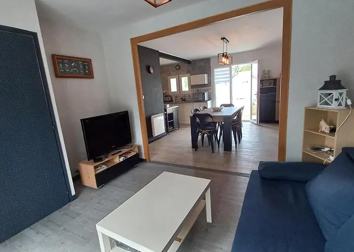 Maison Avec Jardin, Quartier Calme, 2 Chambres - Plain Pied